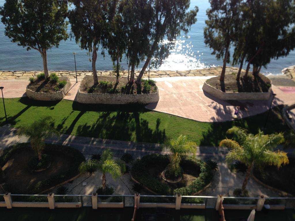 Darlex Apartments Galatex Beach Center Limassol Exterior foto
