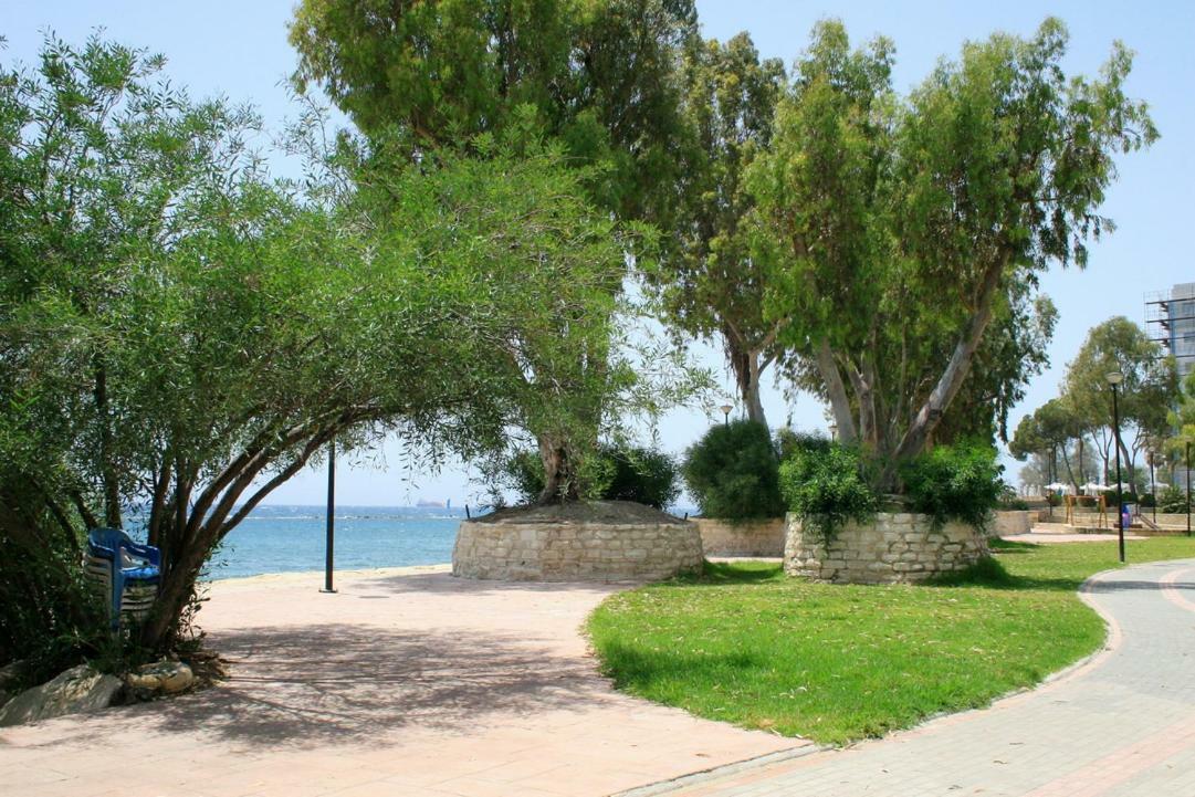 Darlex Apartments Galatex Beach Center Limassol Exterior foto